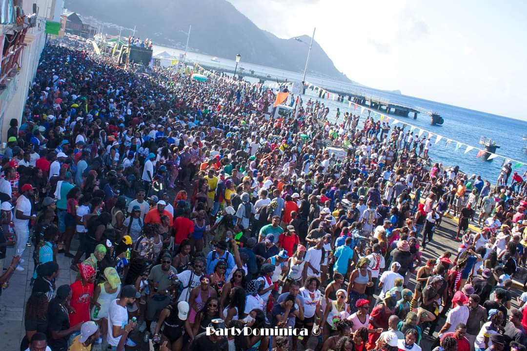minizter669's tweet photo. #Jouvert was a Movie!!!! https://t.co/j5tePDf5cP