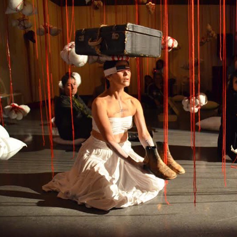 Ven a ver una mezcla de teatro, danza, música y arte dramático este fin de semana en el #RhubarbFestiva, una producción de <a href="/buddiesto/">Buddies in Bad Times Theatre</a>.
#VisitaToronto