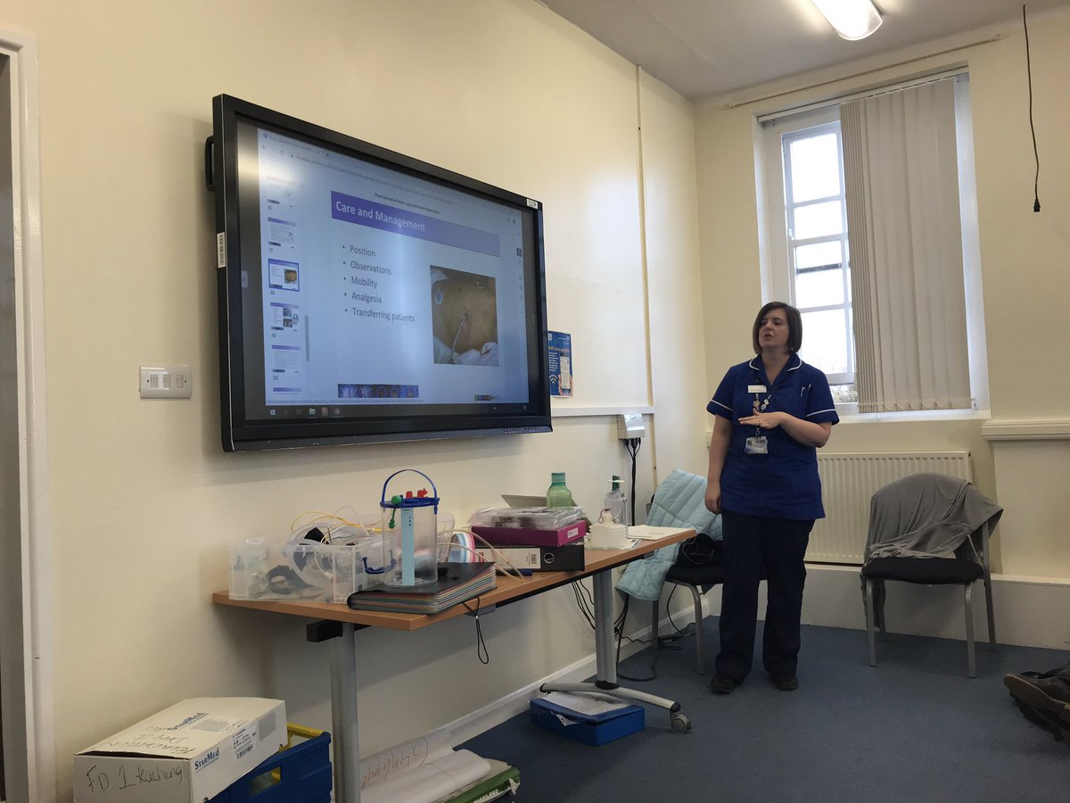 @somersetgirl84 has kindly come back this afternoon to teach about chest drains. Sadly the IT has decided not to work, so we are teaching from Dropbox 🤣 #UHLCCEducation
