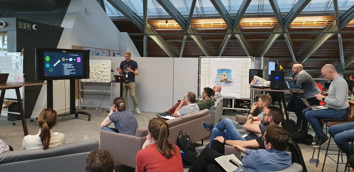 villabone's tweet image. @jameshd strutting his stuff at @TheVeryGroup Tech Forum, talking API gateway. He&apos;s a legend