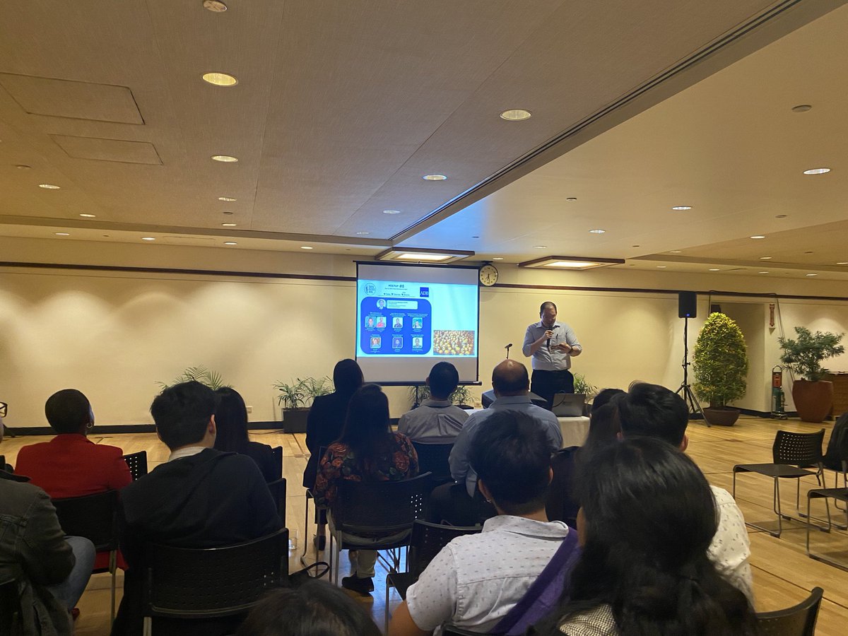 Unisse Chua tweet media