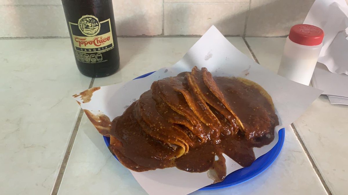 AsiEsMonterrey's tweet photo. Ya almorzaron #prros https://t.co/wotZrbA3RT