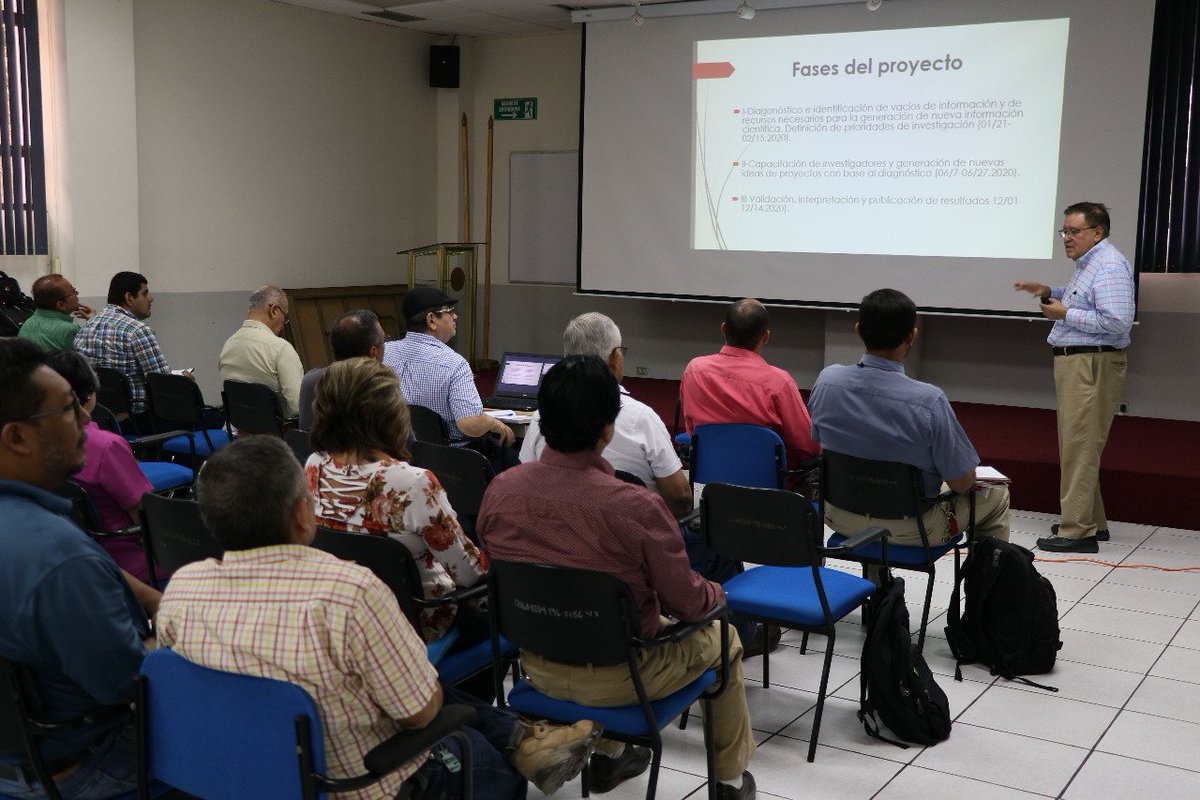 #EnDesarrollo - PhD Luis Mejía socializa los hallazgos de la fase de diagnóstico, objetivos y temas identificados a desarrollar en el Programa de Investigación en Seguridad Alimentaria y Nutricional (SAN) de la <a href="/UESoficial/">Universidad de El Salvador - UES</a> #sicues #investigación #ciencia