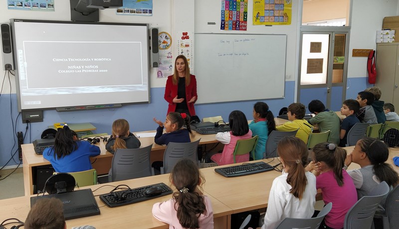 Las Pedrizas celebra el Día Internacional de la mujer y la niña en la Ciencia. desdesoria.es/2020/02/13/las… <a href="/ceipPedrizas/">CEIP Las Pedrizas</a> <a href="/jcyl/">Junta de Castilla y León</a> <a href="/educacyl/">Educación JCyL</a>