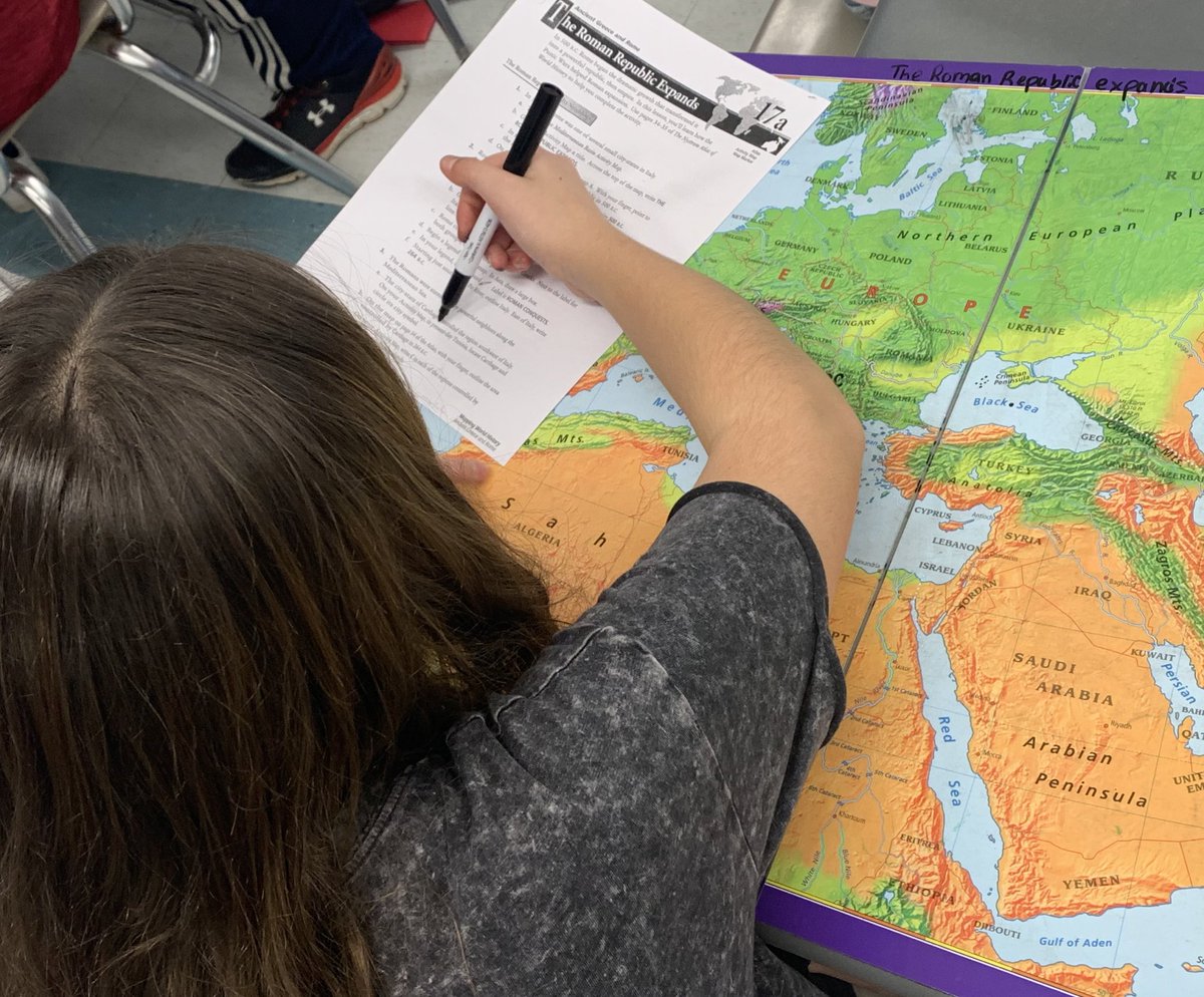 DrGrayMorales's tweet photo. Mr. Gibbons’ 6th graders learn about the Roman Empire and practice geography skills by completing a collaborative atlas activity. #MTPShistory #MTPSpride @thorne_ms https://t.co/8YXPJ8DRfr