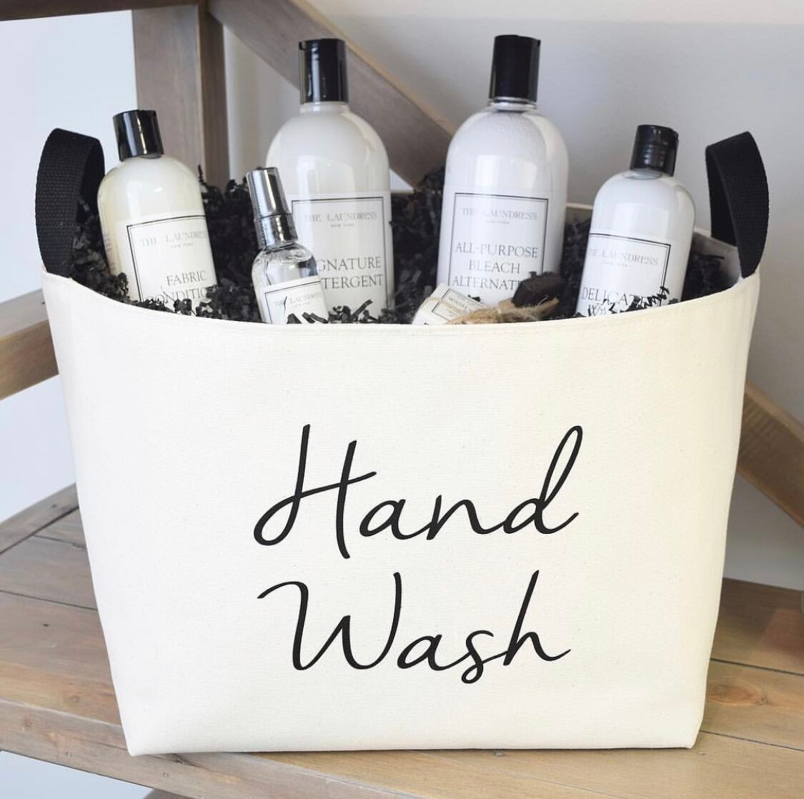 Still looking for last-minute Valentine's Day gifts? Why not gift the #laundrygoddess in your life this sweet set of soaps by <a href="/thelaundress/">~Laundress</a>, lovingly styled in this hand-printed canvas bin ❤️