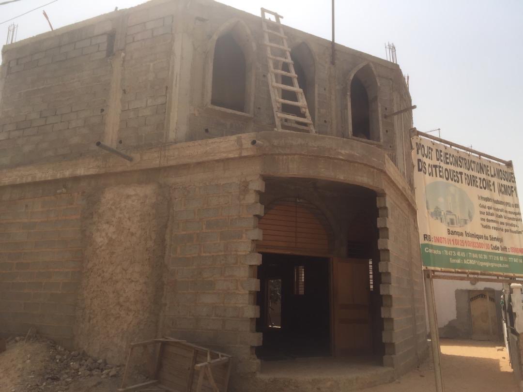 Assantall's tweet photo. Bonjour à tous, 
Donner pour une mosquée est une aumône continue dont vous tirerez profit à Jamais. Je vous demande de partager et surtout de participer à la construction de la mosquée d’Ouest Foire par virement ou Orange Money 00221776293057
Barakalahou Fikum https://t.co/JHzhNkhYJK