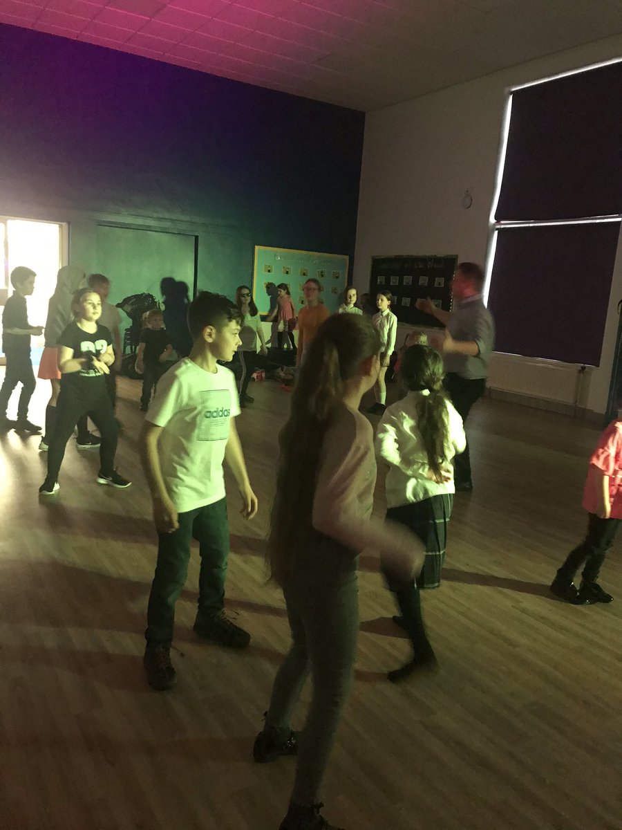 WeaverhamAcade1's tweet image. Disco fun! @NWATrust #funexercise