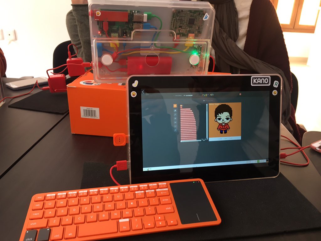 jasmine_brwag's tweet photo. I loved the idea that you can make your own computer ๐ค I felt smart, friendly and childish ๐ but it was lovely day with @Shecodes2018 #coderoad #womenintech #empoweringwomen https://t.co/id2gPvyi20