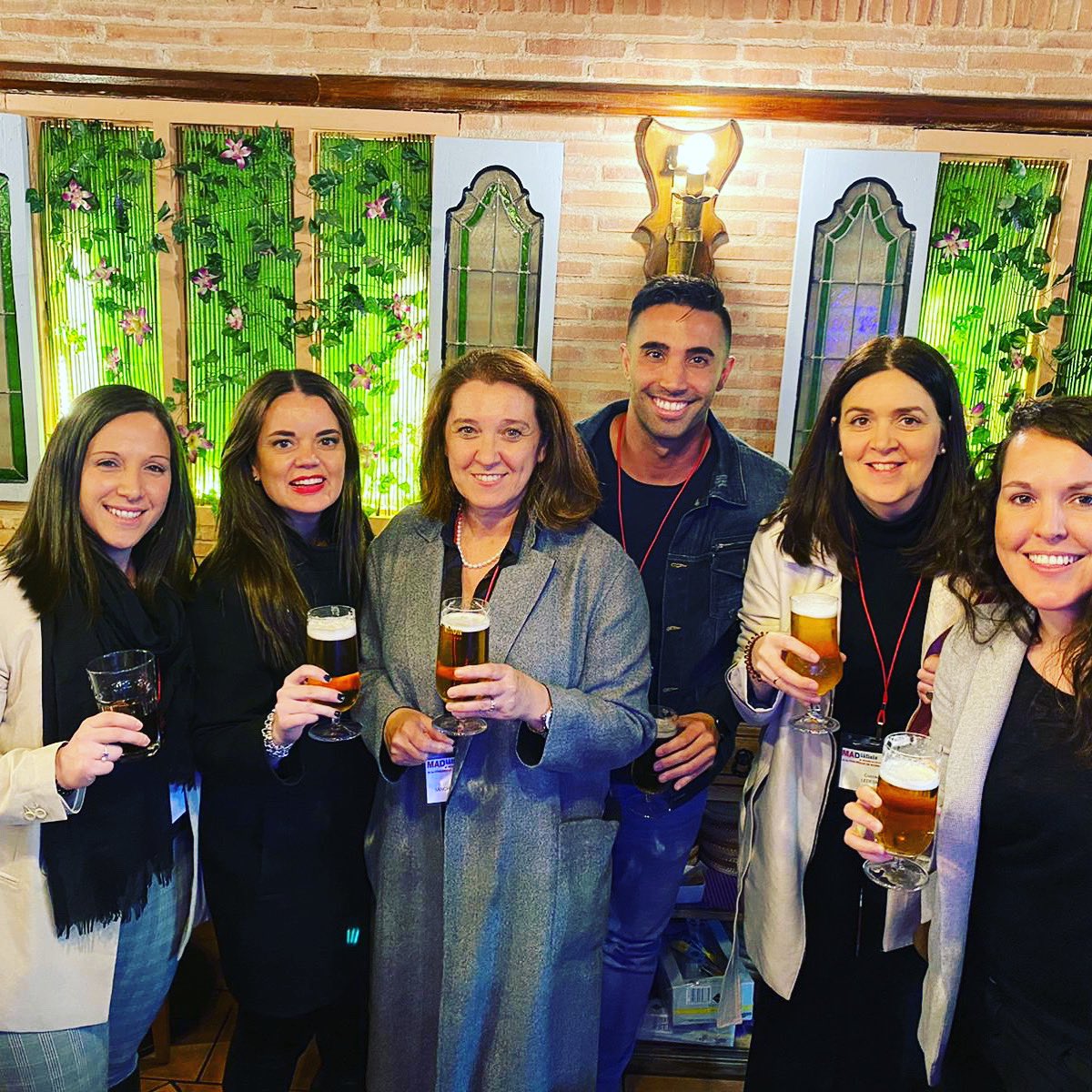 Sonsohs's tweet photo. Nefrólog@s, enfermer@s y CAFYD trabajando conjuntamente...#sisepuede 😊
#bridis por el trabajo multidisciplinar
@SENefrologia @SEDENenf @ConsejoCOLEF https://t.co/RynhVGoZ9Z