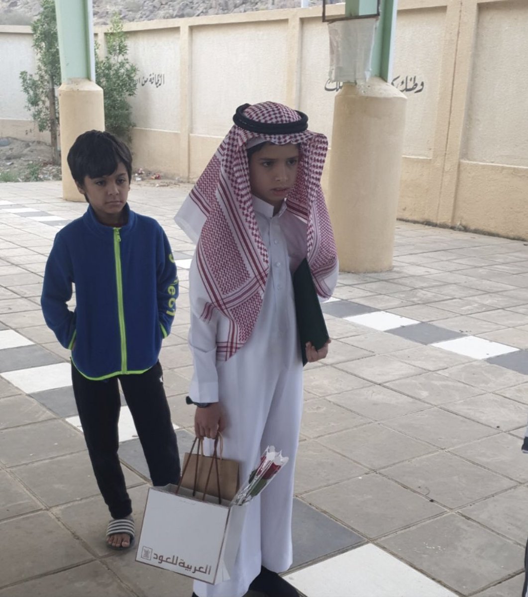 gardh_club's tweet photo. نبارك لأبن قرية غارضة  الطالب : فاضل صالح الشمراني ❤️
 حصوله على المركز الأول 🥇
في مسابقة الأمير نايف  رحمه الله على مستوى منطقة الباحة 

وتأهله للمنافسة على مستوى المملكة في منطقة المدينة المنورة✈️
أجمل التهاني لأسرة هذا الطالب الرائع
ولقرية غارضة على هذا الإنجاز الكبير  ❤️🏆 https://t.co/eggNbffrBQ