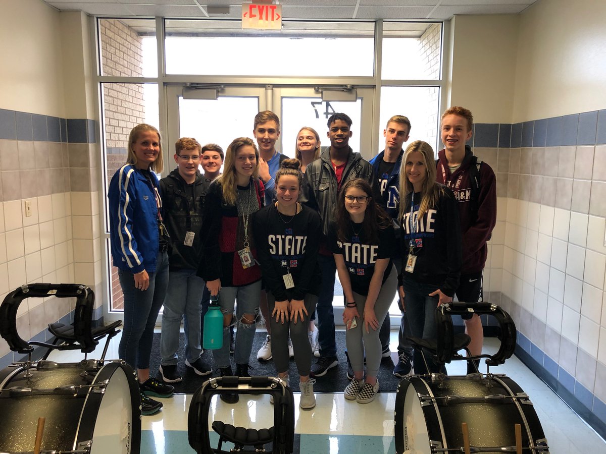 MidlothianSwim's tweet image. Alyssa Steinfeldt is on her way to the STATE SWIM MEET in Austin!! (And today is her birthday) Go Panthers!