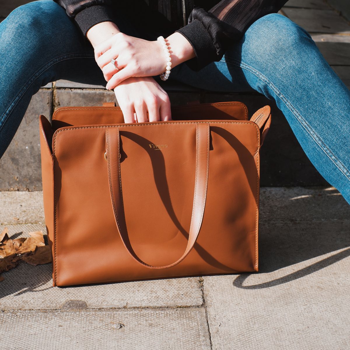 LondonVivano's tweet image. #bag #backpack #womensbackpack #leather #genuineleather #fashion #accessories #bagoftheday #outfits #outfitinspiration #outfitoftheday #vivanolondon #london #paris #newyork #berlin #vienna #brussels #copenhagen #amsterdam #black #taupe #cognac #fashionista