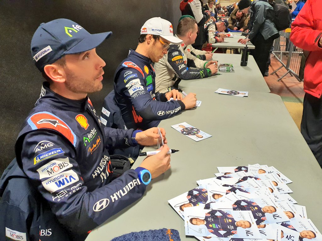 #WRC Autograph session in Karlstad this afternoon #HMSGofficial #RallySweden