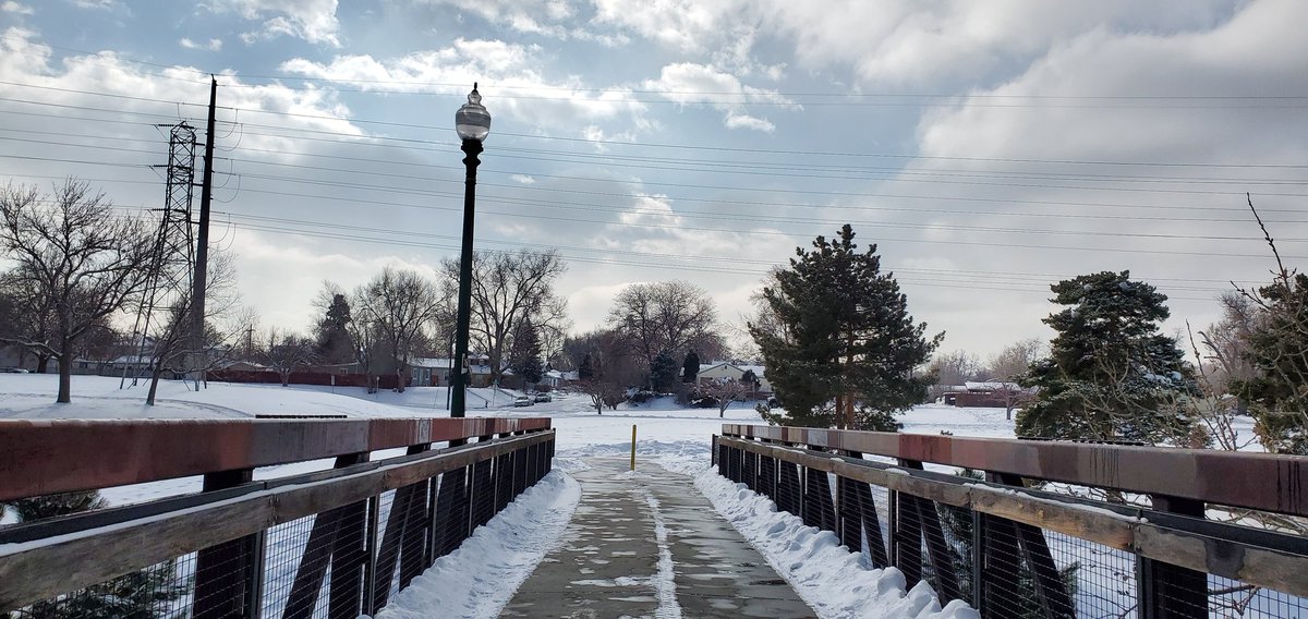 WalkDenver's tweet image. Thanks @denverparksrec for clearing the paths in the parks - made for a delightful walking commute today! Now if you could do something about that dead end on the Lakewood Gulch trail with no detour . . .
