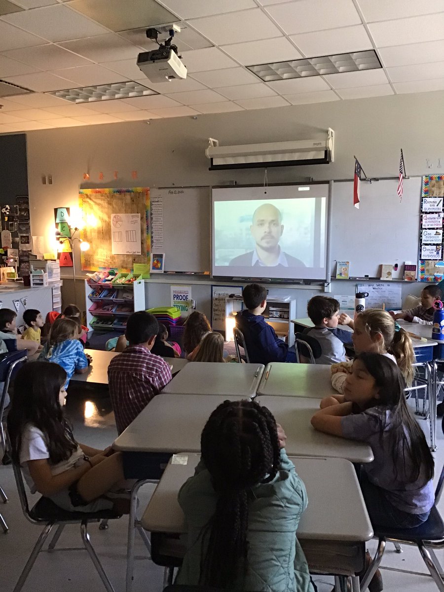 Bradleys_3rd's tweet image. We are thrilled to participate in the virtual reality field trip with NBA all star story tellers through @DiscoveryEd #cheshc @CastleHayneES