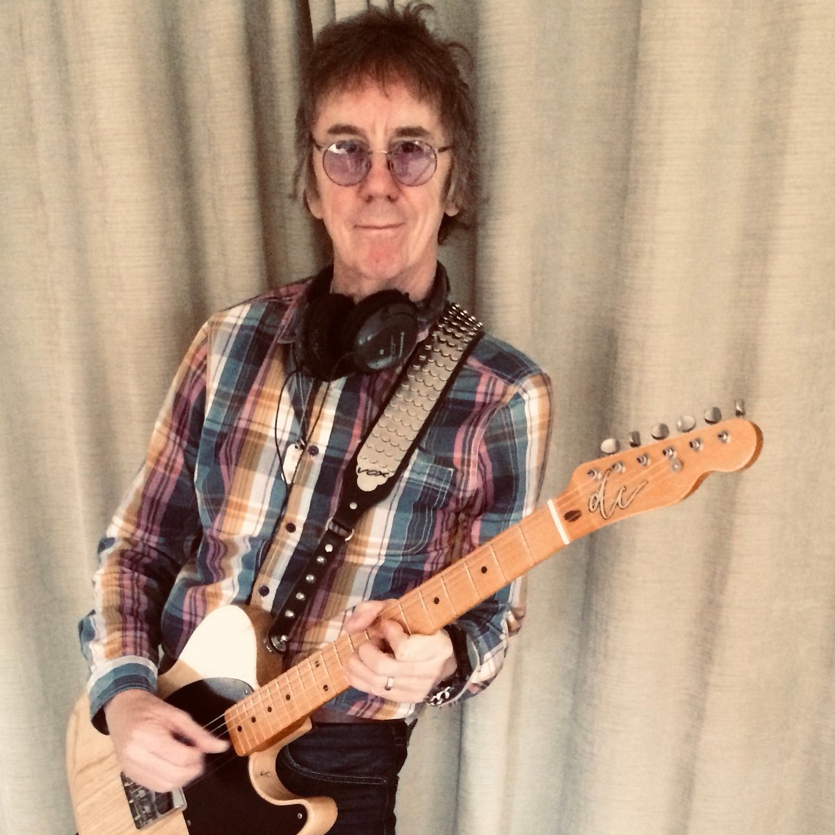 Been recording guitar parts for ST JOHNS WOOD AFFAIR songs. Amazing the sounds you can get, one guitar, one amp. #bareknucklepickups #esquire #voxamp