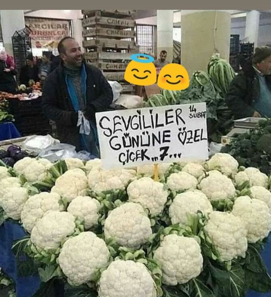 Hayattaki şansım.Herkese tek taş yüzük banada karnıbahar. En sağlıklı çiçek BCDE vitamin deposu😂😂

#14subat