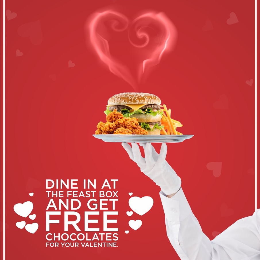 PreetiBanerjee3's tweet photo. The perfect cozy corner for you and your Valentine while you enjoy a sumptuous meal prepared by The Feastbox just for you two. https://t.co/lHFAWNBGM8