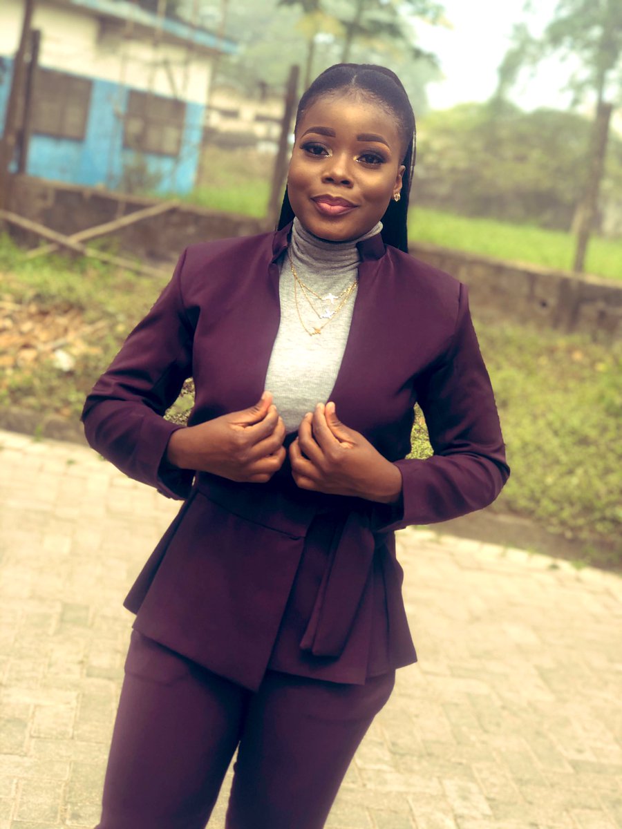 me_karimah's tweet photo. Final Year Symposium... It was a sweet hit!!! Yep! your favorite girl is gonna be a Doctor in few months👩‍⚕️ #CLAXICPOSIUM #CLAXIX #RememberTheName https://t.co/6Xj06CcxN9