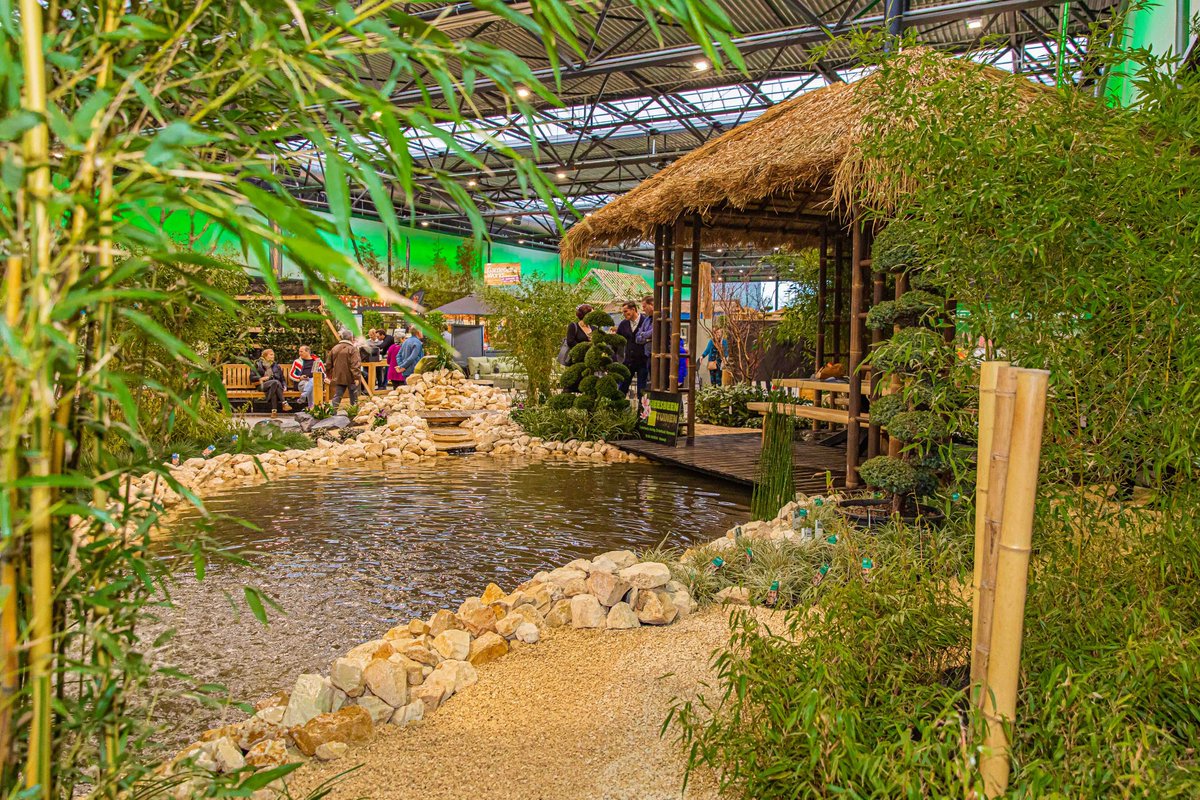 MijnTuinIdee's tweet photo. Dag 1 van TuinIdee 2020, de grootste tuinbeurs van Nederland en dé plek om je klaar te maken voor het komende tuinseizoen, zit er op. Gelukkig kan je t/m zondag a.s. de laatste trends ontdekken!Tickets via https://t.co/ojKsec3XUw of aan de kassa! https://t.co/YDMgSqvzkT