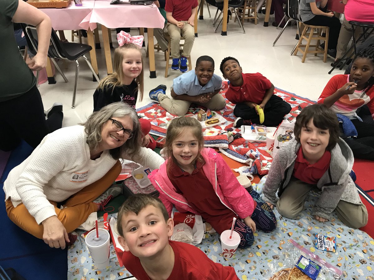 MahanJamie's tweet photo. Now showing Monsters Inc. to go with our Monster themed Valentine’s celebrations. Lunch dates and a movie!  We ❤️ our classmates so much it’s “SCARY”!😉😉 #multiagerocks #lufkinlearns https://t.co/hQdXR6LxH4