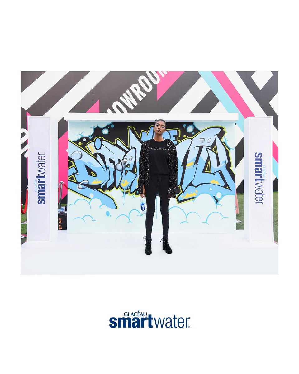 LakmeFashionWk's tweet photo. Getting the smart vibes on with @smartwaterind on Day 2 of #LFWSR20
#madedifferently #LakmeFashionWeek #LFW #5DaysOfFashion #20YearsOfLFW #BetterIn3D https://t.co/cIXi9ZzLsM