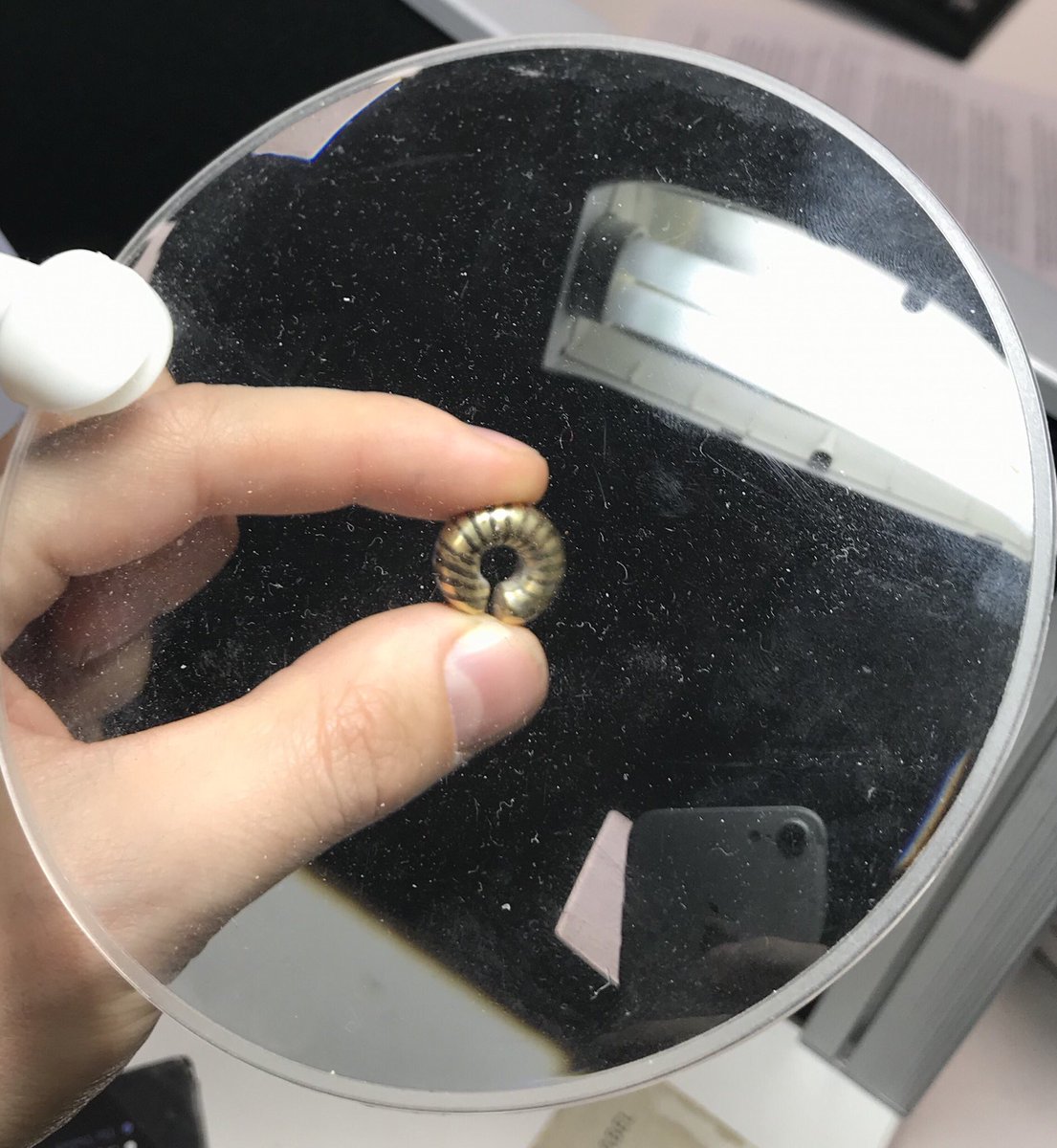 Kent_Finds's tweet photo. Not a bad end to this eveningโs #Maidstone finds surgery. Lovely bit of banding on this Bronze Age pennanular gold ring just reported to our #FLO.
#ResponsibleDetecting
#BronzeAge
#Treassure
#RecordYourFinds
#FindsSurgery https://t.co/6eHF59U4Gz