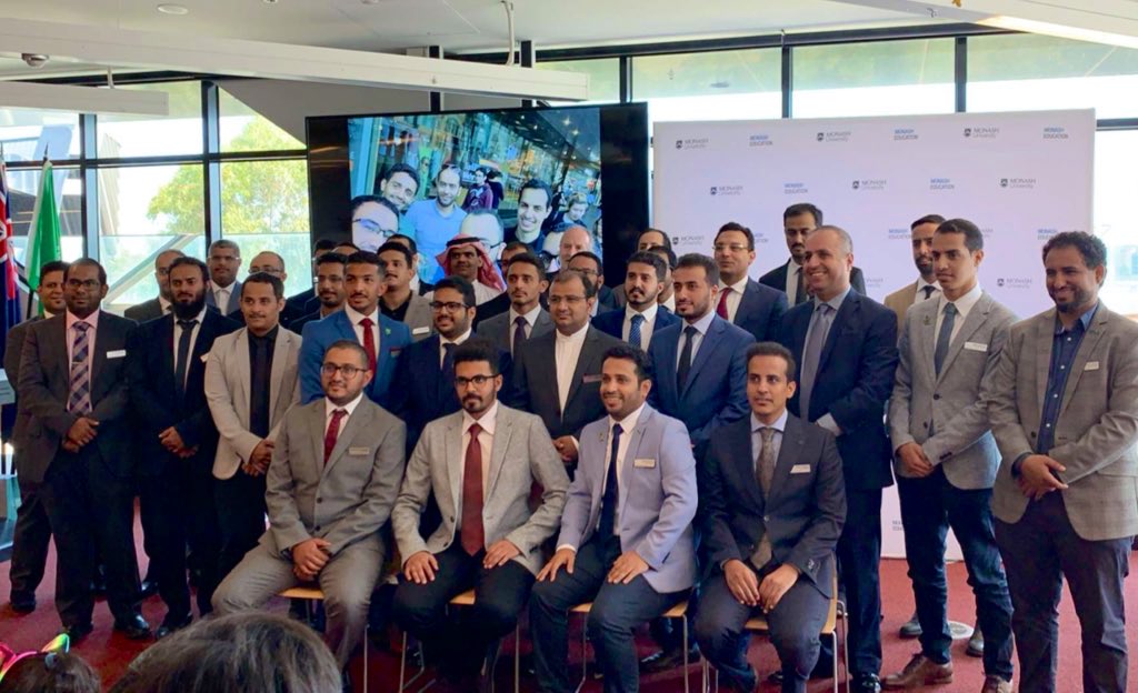 كان لي الفخر بأن أكون ضمن كوكبة من المعلمين المميزين الذين تشرفت بمعرفتهم فقد كان بيننا روح التعاون والمبادرة، لم يكونوا مجرد زملاء بعثة بل أخوة وقمة بالأخلاق والعطاء حتى أصبح لكل واحد منا أخ من كل منطقة من مناطق مملكتنا الحبيبة🇸🇦
لمن يسأل عن سر تميز #خبرات٣ في #موناش . 
🇸🇦✈️🇦🇺