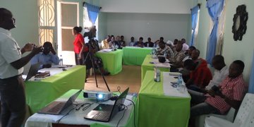 ShambanSolution's tweet photo. GREEN BEANS FOR YOUTH JOB CREATION

Shambani Solutions has entered into a partnership with Kenyan based company (Frigocan) to link youth to green beans production under Contract farming  for accessing employment and increase income in Babati   @drabainc https://t.co/l99lk7zBRo