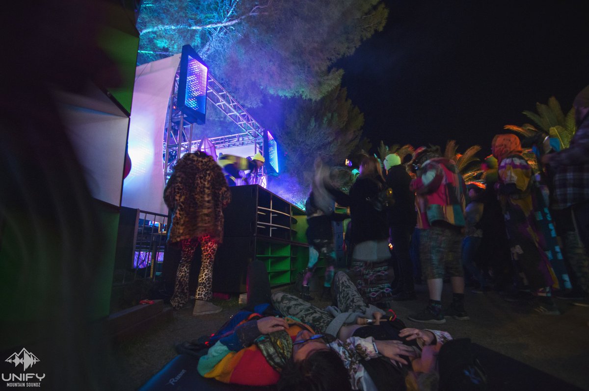 Literally just v i b i n g .

#GemAndJam
#OpalStage