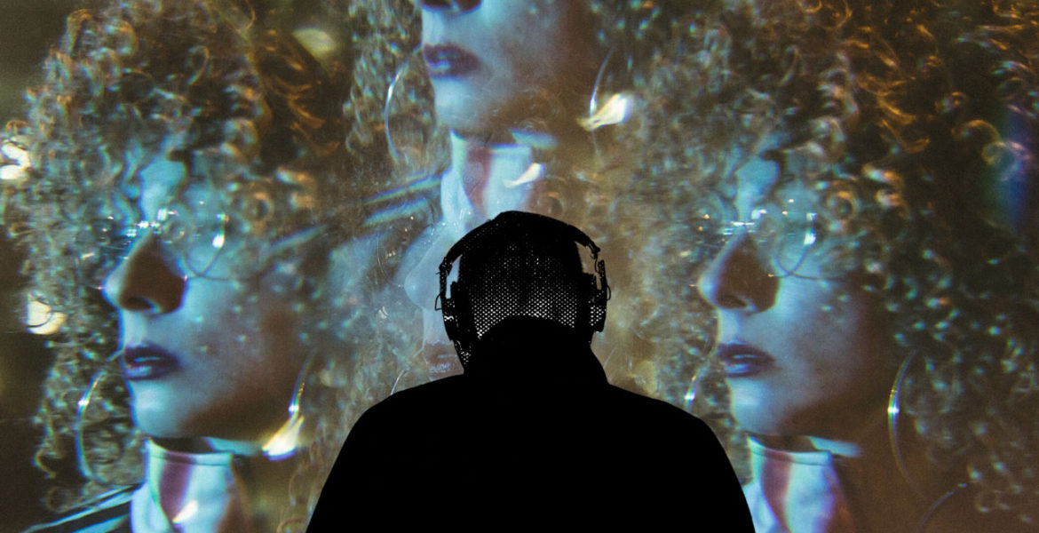 "Sound on. Always." <a href="/tiktok_us/">TikTok US</a> stands out by engaging 3 of our 5 senses, emphasizing #audio: ow.ly/N9yP50ylQpx