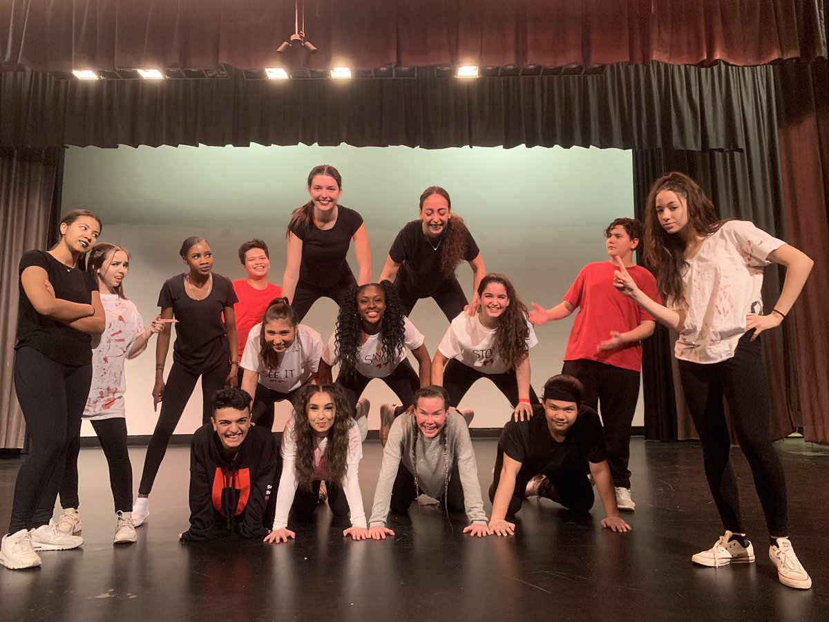 BMTMDance's tweet photo. Fun Times yesterday. Stepping Up and Speaking Up For Our Community! #seeitsayitstopit @Officer_Krump @TorontoPolice @TCDSB @OCZDC @MarroccoCSS @BMTM_Principal @LubinskiTeresa @communitycopTPS #danceAwesome #dancechangeslives #royals #bmtmfamilyforever ๐๐๐ป https://t.co/RodFi21dZQ
