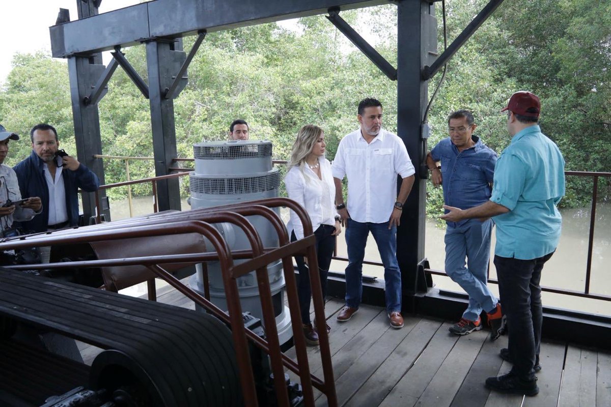 #EnTerritorio | El Subsecretario de Acuacultura, Milton Rosado, la viceprefecta de la provincia del #Guayas, @6SusanaGonzalez y el alcalde de #Milagro, <a href="/pacoasan/">Paco Asan</a>, recorrieron las instalaciones de la camaronera #Exporcambrit, planta que está totalmente electrificada.