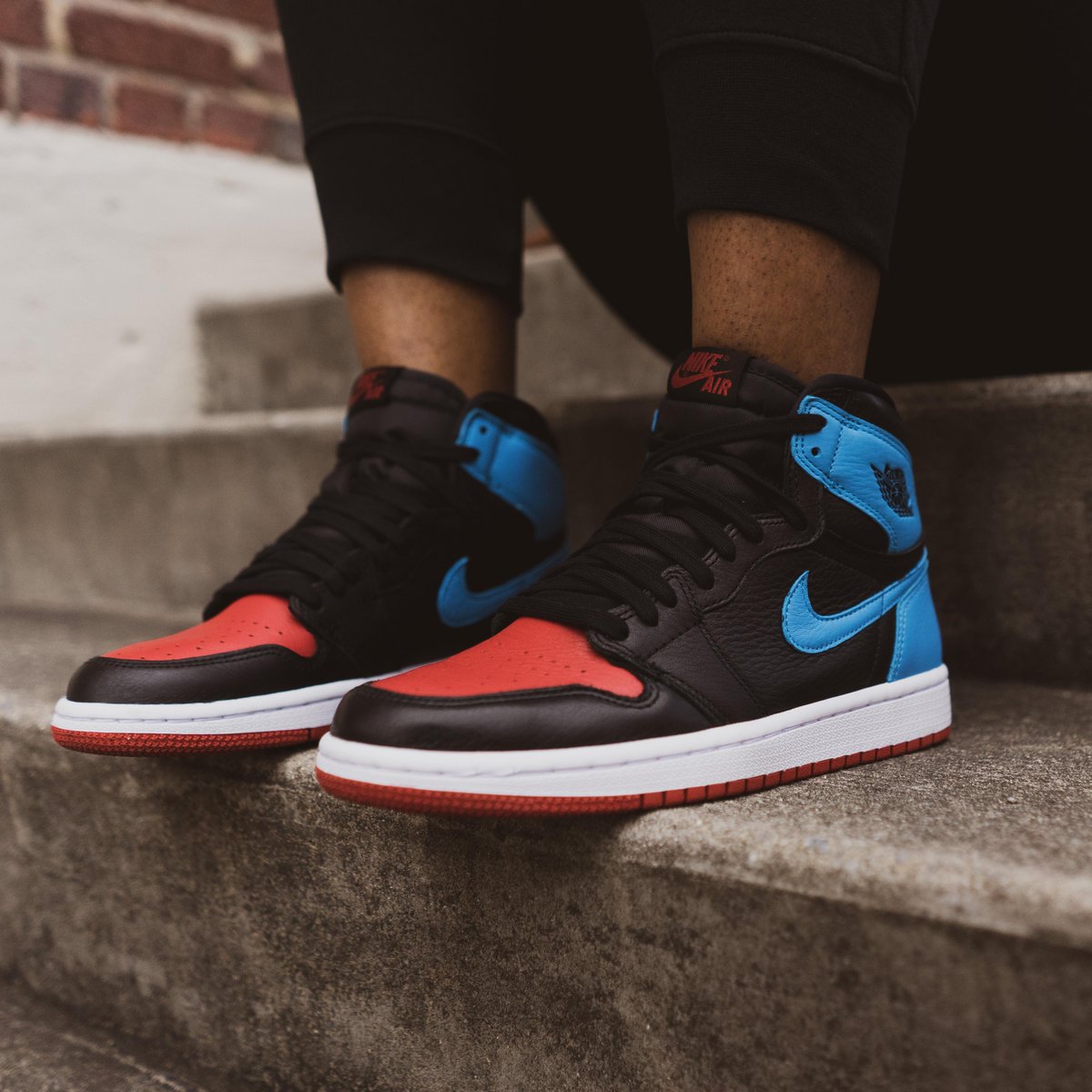 black powder blue gym red