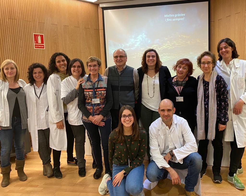 XarxaCHsF's tweet photo. Avui ha estat un orgull acompanyar a la referent de tabac Pilar Roig en l’explicació dels #20anys #sensefum de l’#HospitalUSantJoandeReus i la seva despedida professional. Gràcies pel teu compromís durant tots aquests anys en el #controldeltabac! 😊🙌🏻 https://t.co/B0uy4FtRa9