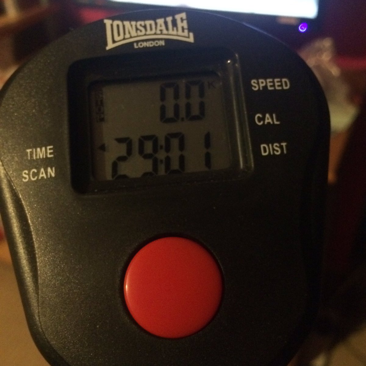 chubbyrunneruk's tweet photo. New PB on my exercise bike for a half marathon. Doubt I will beat that anytime soon. https://t.co/LIGUk4jO6e