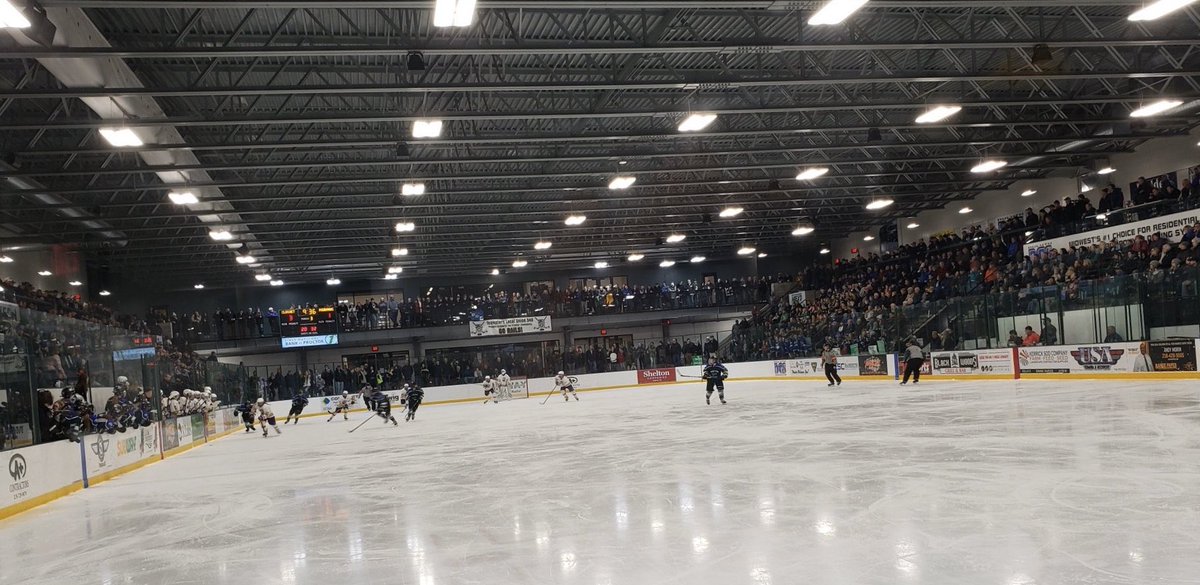My team did not win, but I think it is important to show how far the girls game has come. This was last night’s Minnesota HS Section 7A Championship game between <a href="/PHMirage/">PH Mirage Hockey</a> and @CECgirlshockey! <a href="/StLukesArena/">Aspirus St. Luke's Sports & Event Center</a> holds 1,200... there was roughly 1,400! Thank you, everyone!! AMAZING! 🏒