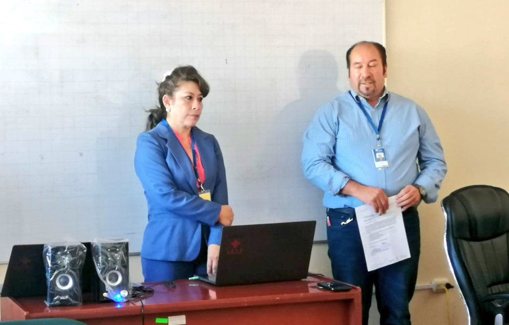 WillanMalla's tweet photo. AHORA I #Gonzanamá, Administrador/as Circuitales y Jefes departamentales del #Distrito11D06, participan del Taller de "Inducción sobre el Manual de Implementación de #EstándaresEducativos y el rol del Auditor. #SomosEducaciónEc @monserratcream1 @magdasalazarg @GoberLoja https://t.co/G58NT69UK8
