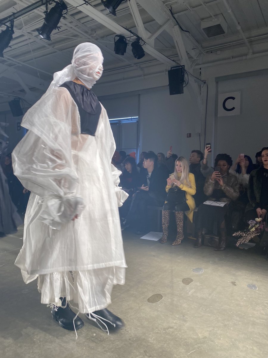 HBAfashion's tweet photo. Some very innovative designs from the @FIT Design MFA show for #NYFW2020 https://t.co/cjzrdXNz9F
