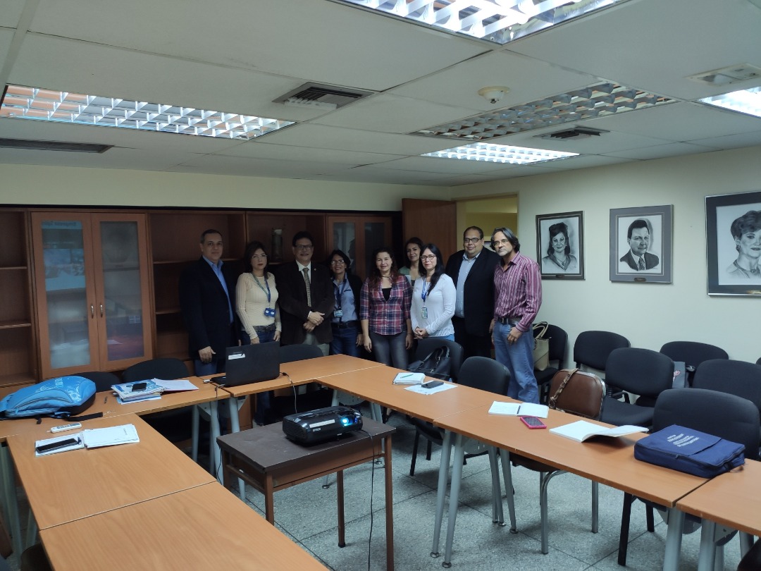 viceacademicouc's tweet photo. Ayer 12 de febrero se realizó el Consejo General de Postgrado donde se presentó el Spin Off del Laboratorio PHD, perteneciente al Doctorado Química FaCyT. La presentación fue realizada por la Prfa Yngrid Velásquez, Facultad de Ingeniería. LEER RESEÑA EN: https://t.co/FvGuWh0nQD https://t.co/EOtge0Pf1v
