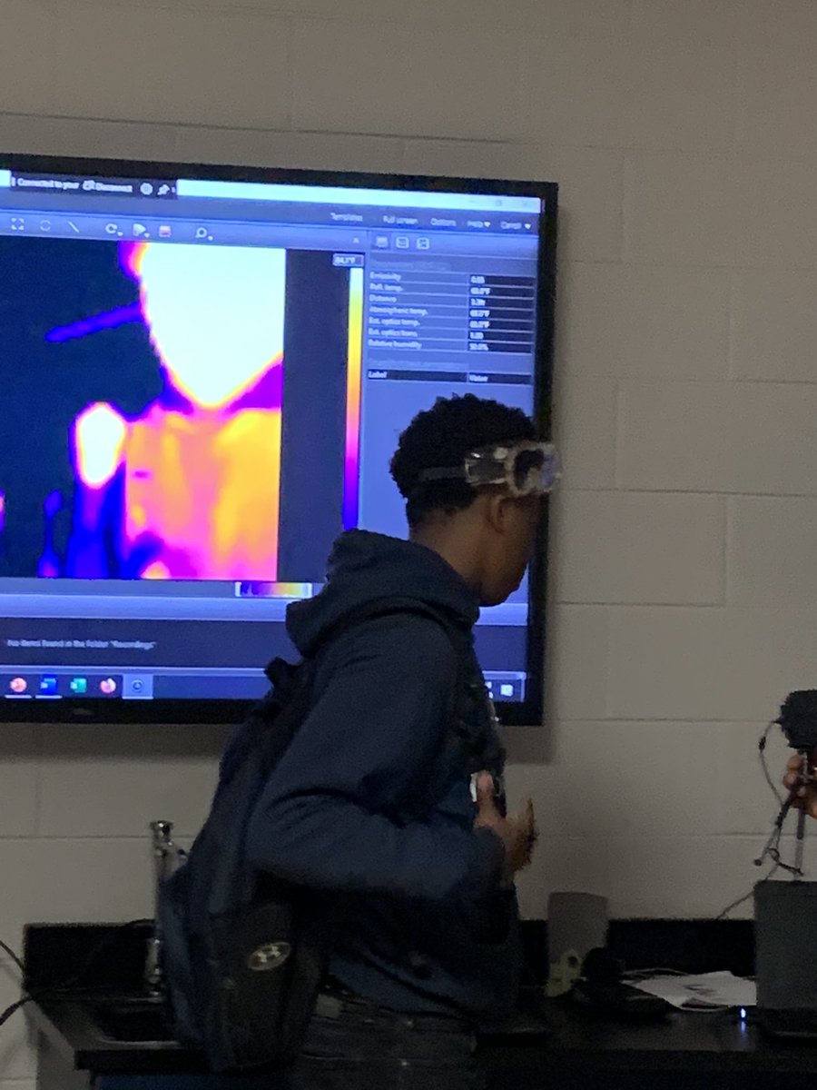 Jess_Sturdivant's tweet photo. More pics from #VJMS 8th graders’ Thermal Energy Investigation. Hands-on Science, Let’s do it! https://t.co/SBXvj4yquv