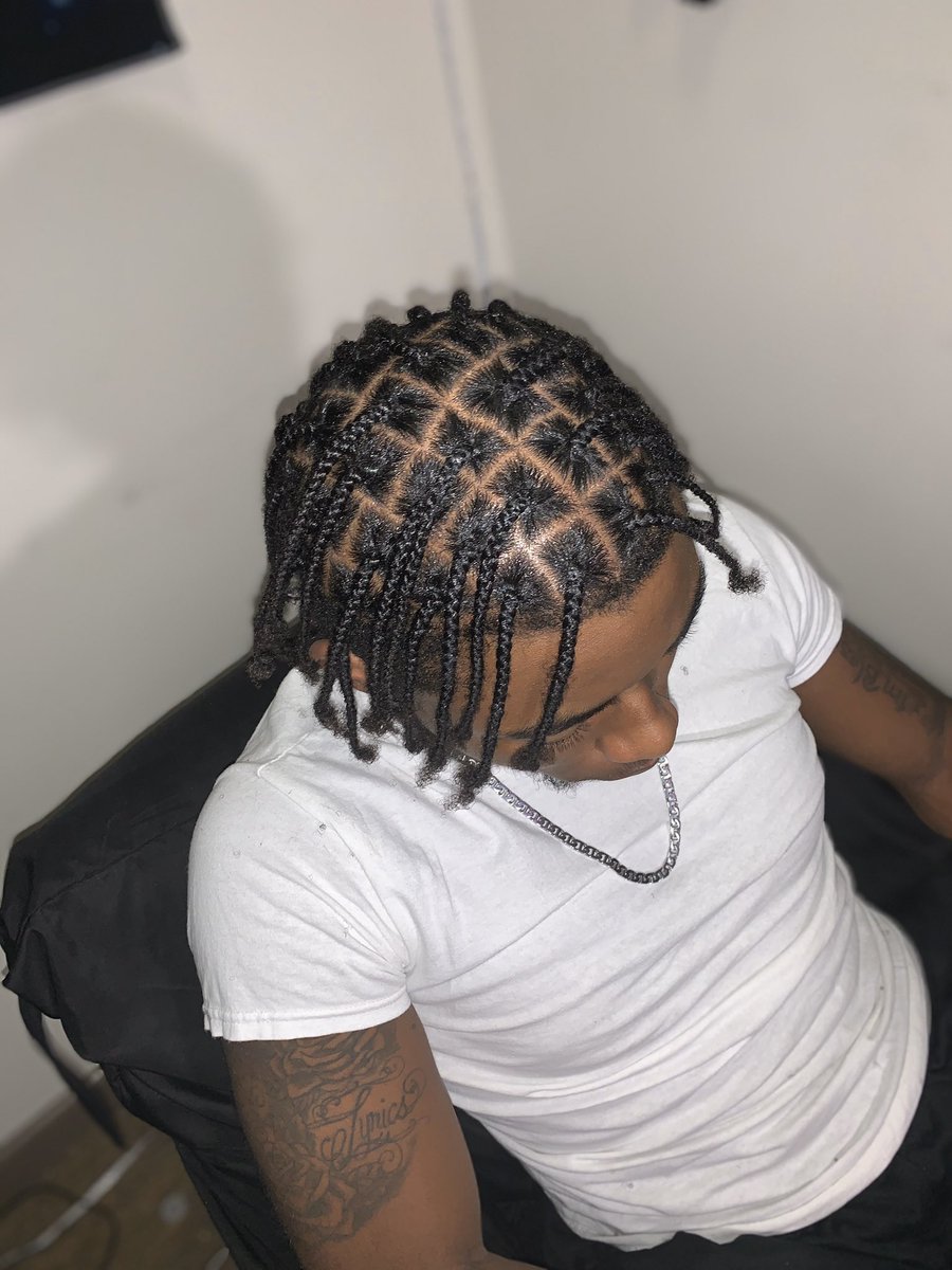 IAmShikeria's tweet photo. Braids braids 🔥💰💯 #ASUTwitter #asu21 #asu22 #asu20 #asu19 #asu23 #albanystate https://t.co/5OTfNnO71V