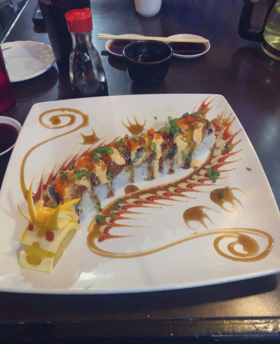 OMFGITSOSCAR's tweet image. For lunch:

Daddy Dragun 👅🐲