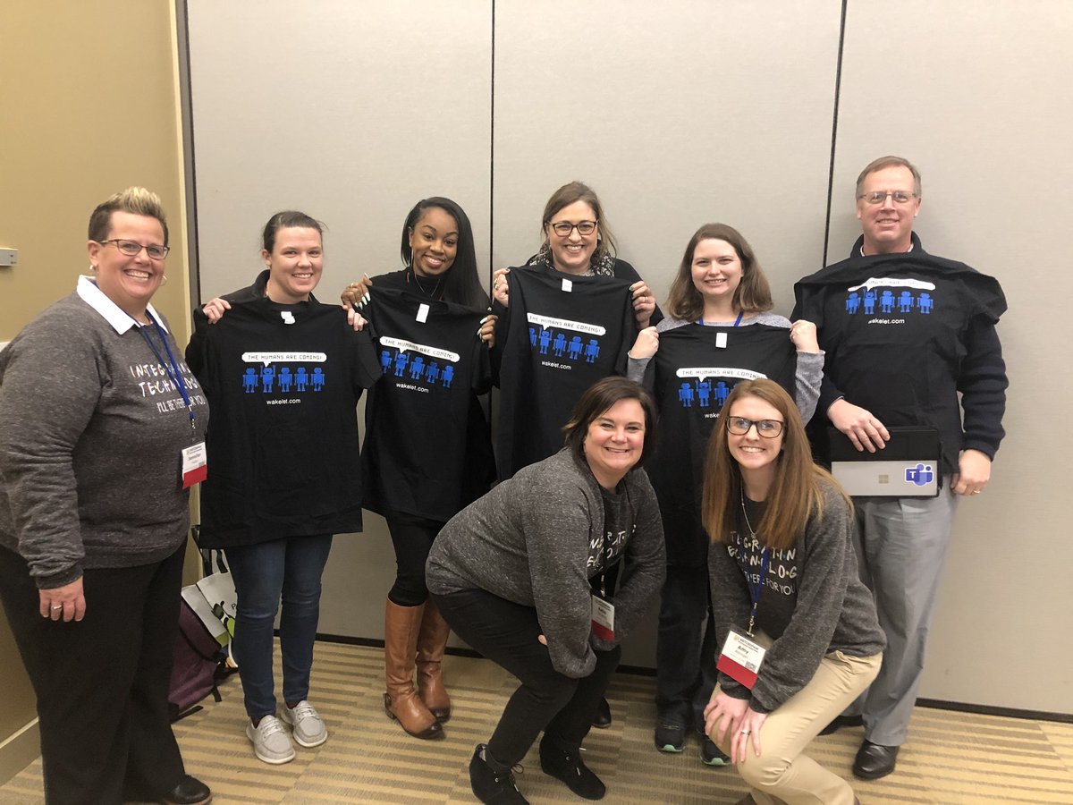 katie_enneking's tweet photo. We had a great time sharing all the awesomeness of @wakelet at #OETC2020! Huge shout out to #Wakelet - we all appreciate the swag! #thehumansarecoming #hcesctech #hcesctag #hamiltoncountyesc @CoachJenniferH @amyattinger https://t.co/1NtCDqkMZy