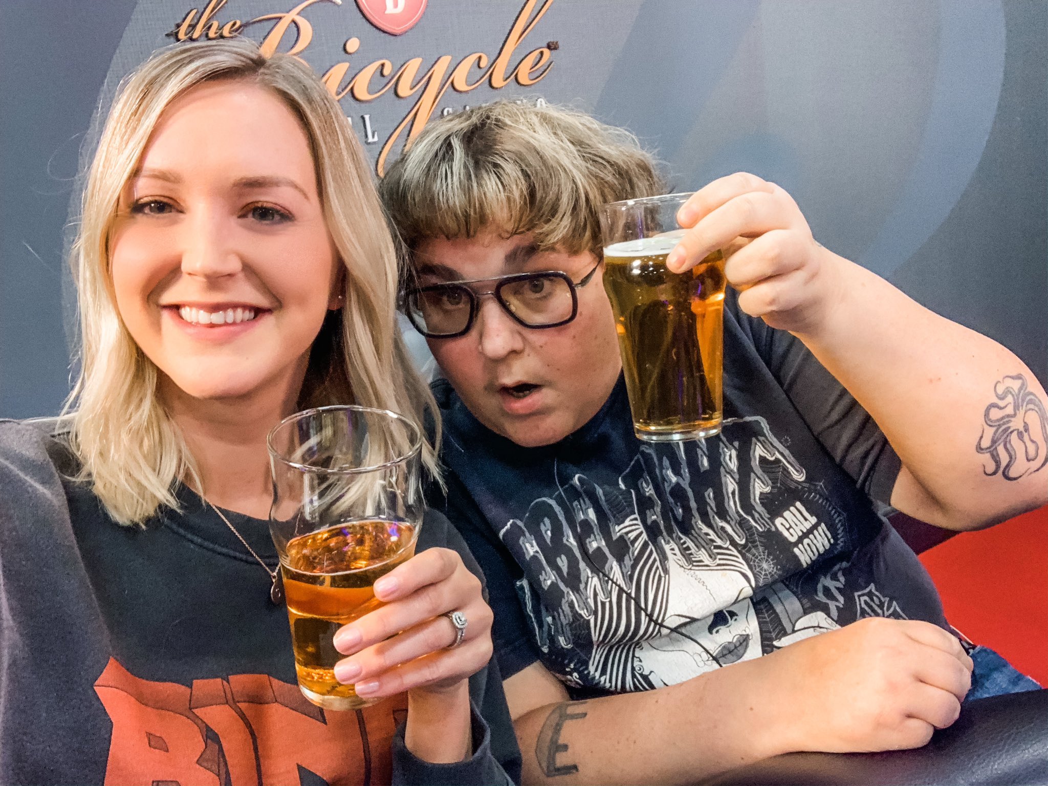 O Xrhsths Andy Milonakis Sto Twitter I Got Winopoker To Switch To Beer For The Night Hah