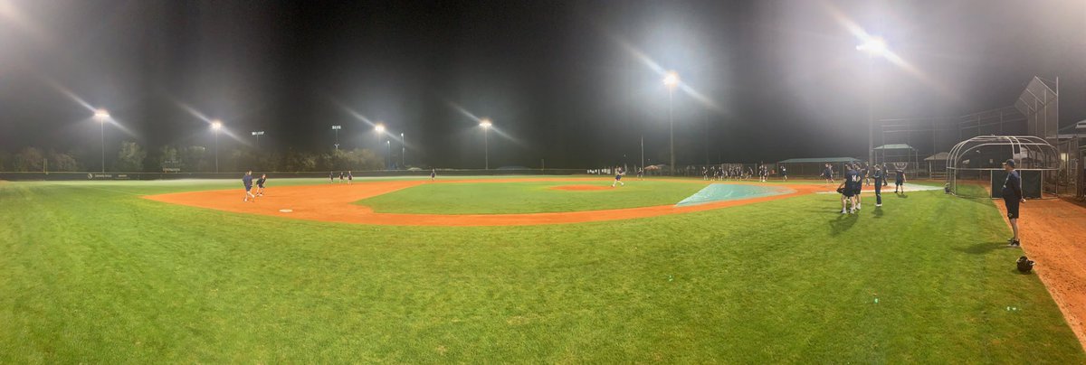 Its 75 degrees for practice #1 in Florida, and GAMEDAY is tomorrow. What else could you ask for? #Bitedown