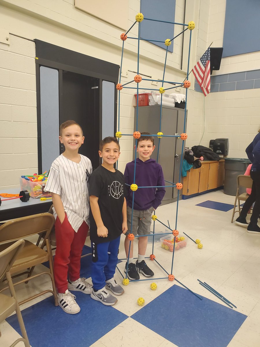 caputoteach's tweet photo. Thank you @WPSSicomac for a fantastic Makerspace Family Night! #stem #build #make #code #origami #cubelets #tinker #wedolego #legos https://t.co/Dzk98mygha
