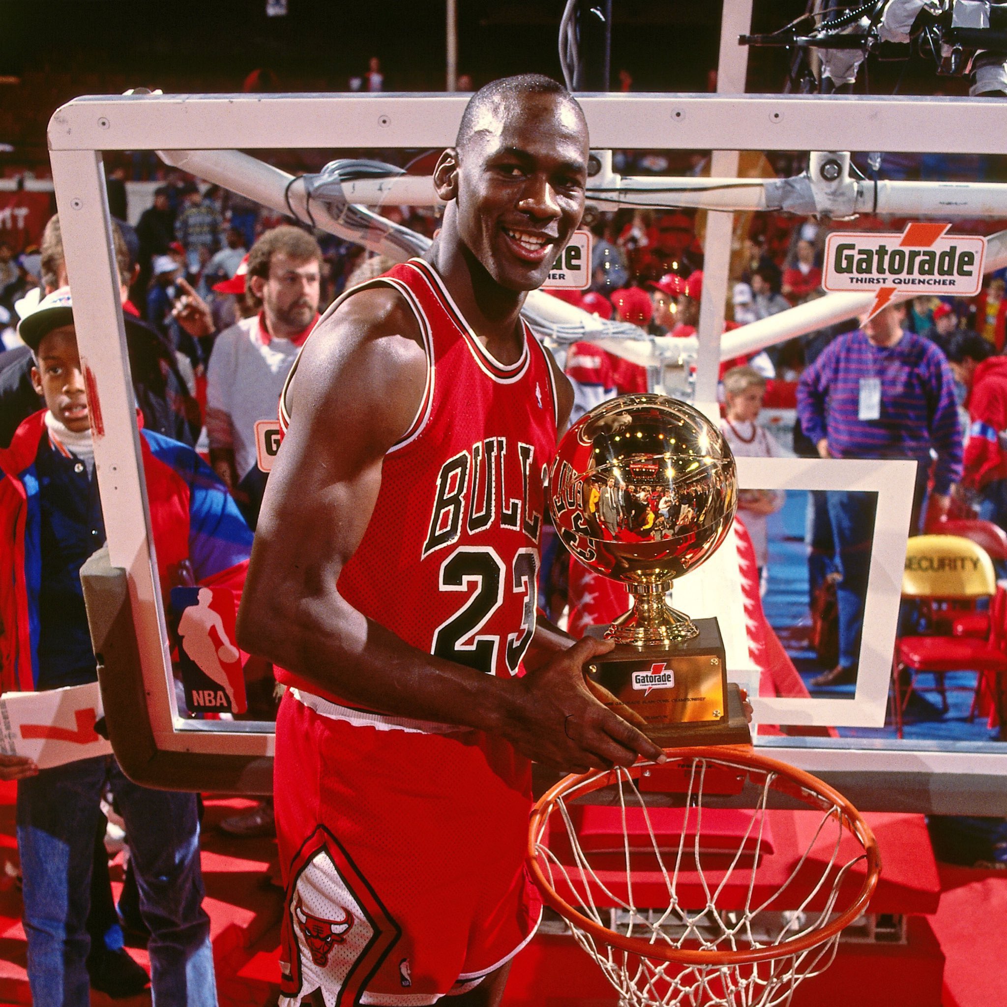 Майк тайсон шея. Майк тайсон в 15. Майк тайсон 2023. Майк тайсон в молодости 15 лет. Майкл кроуфорд в молодости.