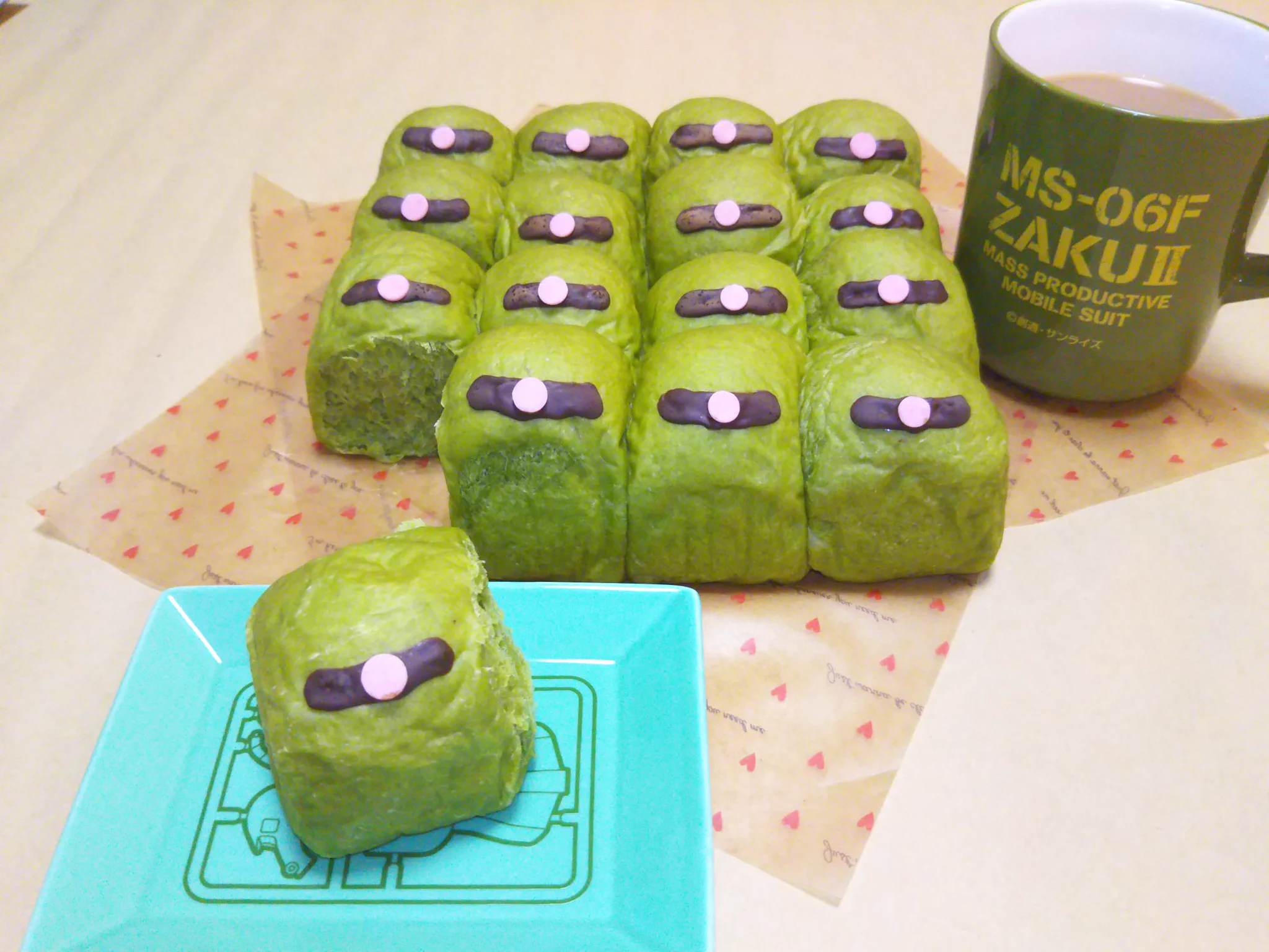 ザクの量産化に成功！？嫁と娘が作ったザクチョコパンが凄すぎるwww
